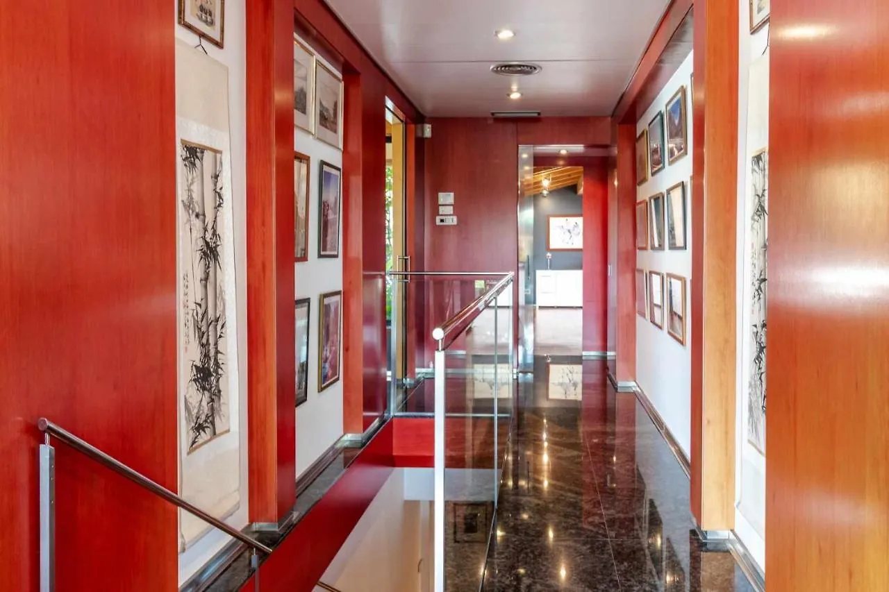 הוילה ז'ירונה Casa Itram Fantastica Casa En El Girones בקתה